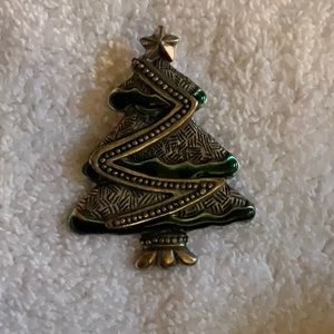 Christmas Tree pin